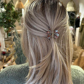 Hair clip grip melee